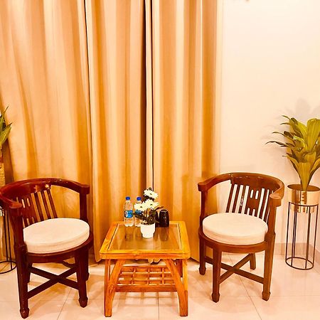 Hotel Sampat Royal Cafe Delhi  Exterior foto